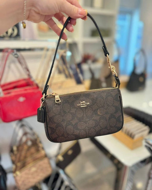 Coach Nolita 19 | Signature Canvas